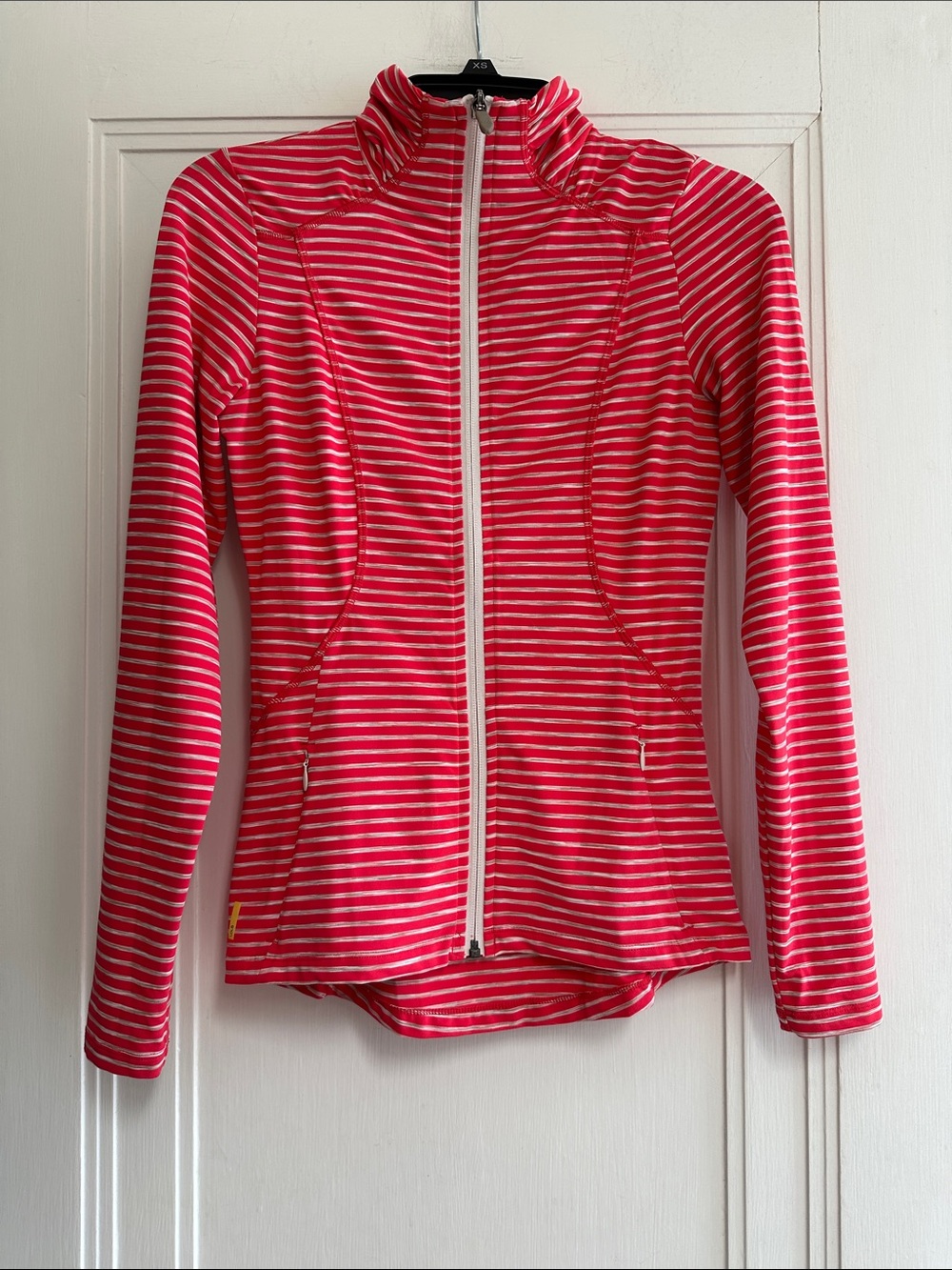 Like new! Lolë Essential Women’s Cardigan Jacket - Size XS